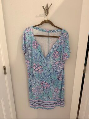 Lilly Pulitzer Aqua, Pink and Navy Floral V Neck T Shirt Dress